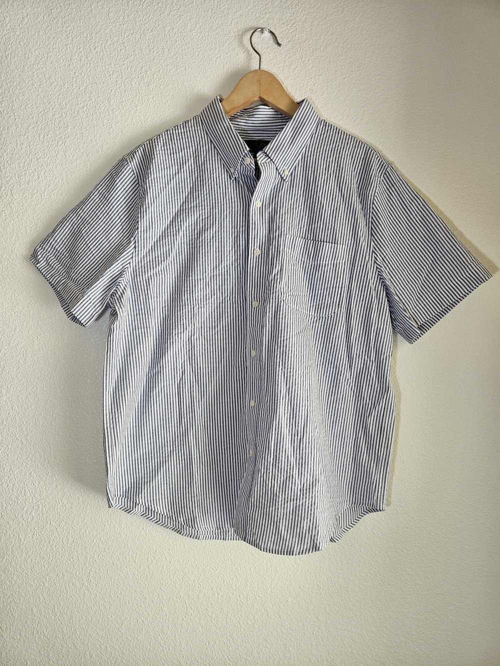 Magaschoni Short-Sleeve Button-Down in Blue and White Stripe